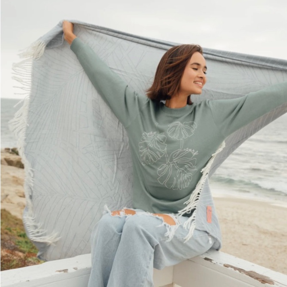 POST SURF collective sweatshirt size medium NEW